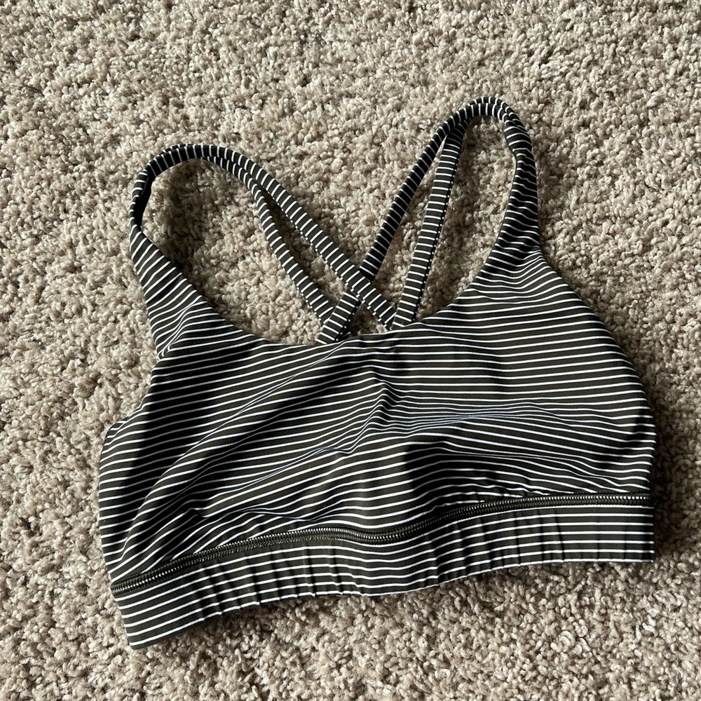 Lululemon energy bra - size 4